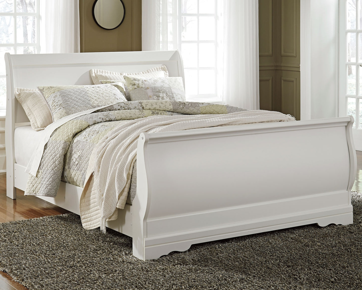 Bradenton Furniture Outlet - Ashley Furniture - Anarasia Bedroom - Queen Sleigh Bed / White - B129B4
