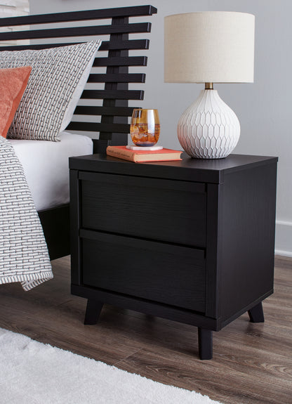 Bradenton Furniture Outlet - Ashley Furniture - Danziar Bedroom - Full Slat Panel Bed / Black - B1013B19