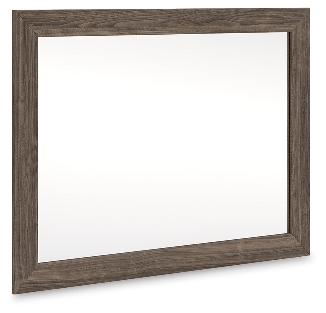 Bradenton Furniture Outlet - Ashley Furniture - Kendanport Mirror - Bedroom Mirror / Brown - PCB1108-36