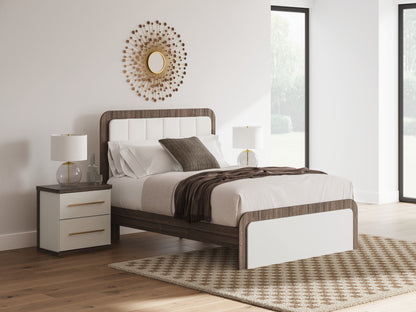 Bradenton Furniture Outlet - Ashley Furniture - Kendanport Bedroom - Queen Upholstered Bed / White/Brown - PCB1108B7