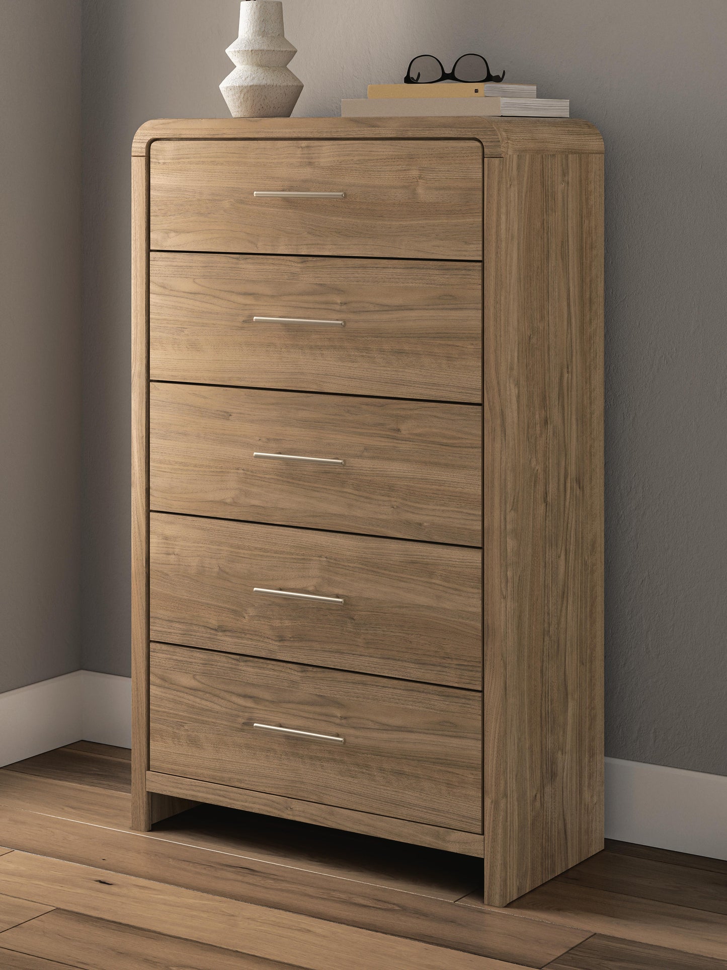 Bradenton Furniture Outlet - Ashley Furniture - Gramburg Bedroom - Five Drawer Chest / Warm Natural Brown - PCB1121-46