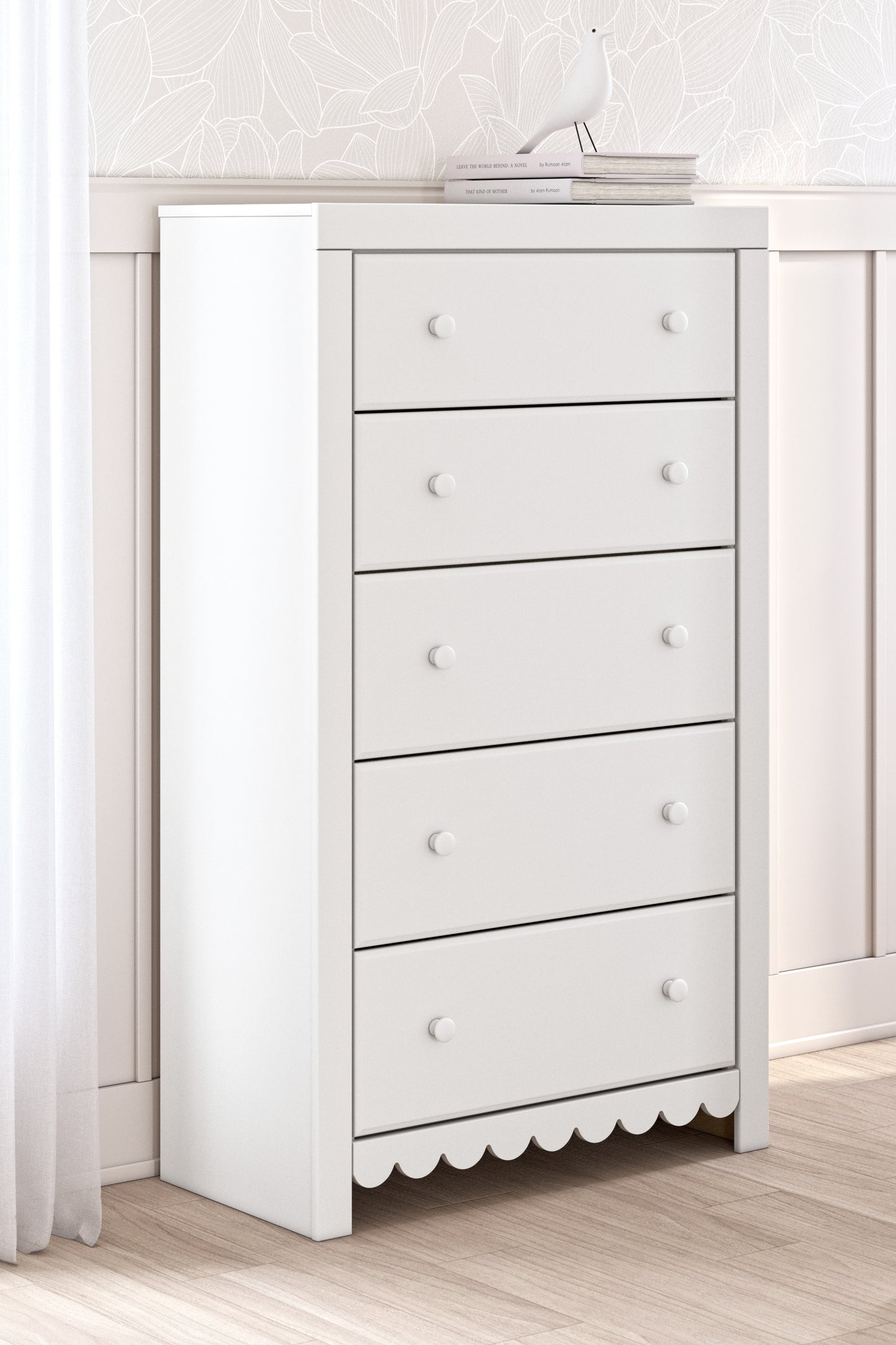 Bradenton Furniture Outlet - Ashley Furniture - Mollviney Bedroom - Five Drawer Chest / White - B2540-46