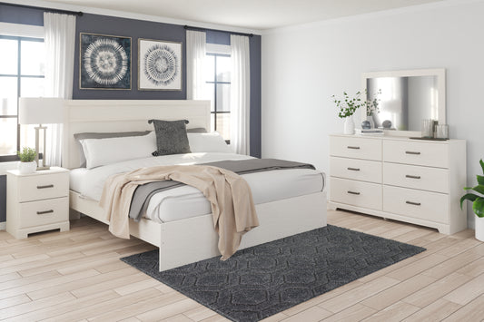 Bradenton Furniture Outlet - Ashley Furniture - Stelsie Bedroom - Twin Panel Bed / White - B2588B12