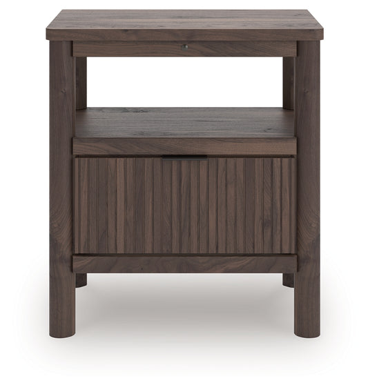Bradenton Furniture Outlet - Ashley Furniture - Pamytta Bedroom - Five Drawer Wide Chest / Brown - PCB2614-46