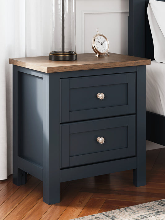 Bradenton Furniture Outlet - Ashley Furniture - Landocken Bedroom - Queen Panel Bed / Brown/Blue - B414B10