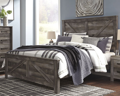 Bradenton Furniture Outlet - Ashley Furniture - Wynnlow Bedroom - King Crossbuck Panel Bed / Gray - B440B11