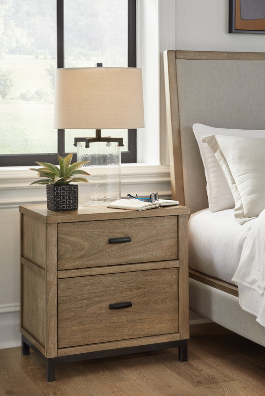 Bradenton Furniture Outlet - Ashley Furniture - Tomtyn Bedroom - Queen Upholstered Bed / Light Brown - B622B2