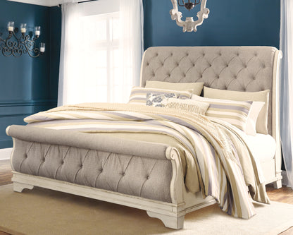 Bradenton Furniture Outlet - Ashley Furniture - Realyn Bedroom - California King Sleigh Bed / Chipped White - B743B10