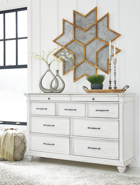 Bradenton Furniture Outlet - Ashley Furniture - Kanwyn Bedroom - Queen Panel Bed / Whitewash - B777B4