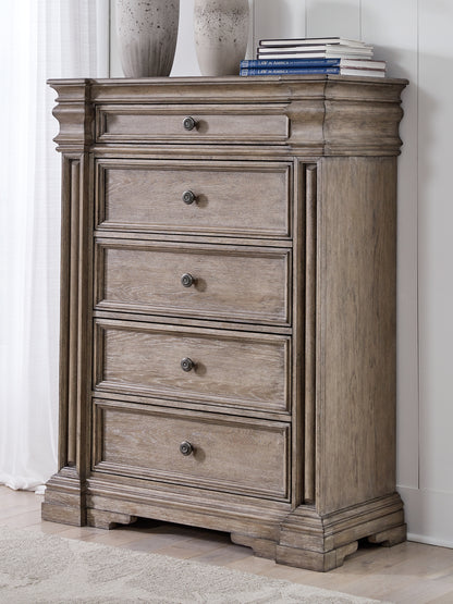 Bradenton Furniture Outlet - Ashley Furniture - Blairhurst Bedroom - Five Drawer Chest / Light Grayish Brown - B916-46