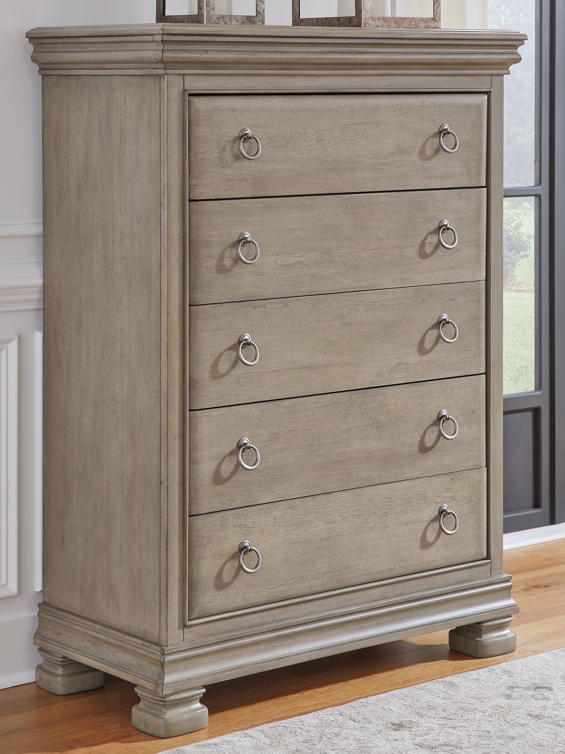 Bradenton Furniture Outlet - Ashley Furniture - Lexorne Bedroom - Five Drawer Chest / Gray - B924-46