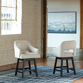 Bradenton Furniture Outlet - Ashley Furniture - Tallenger Dining Room - Counter Height Bar Stool (Set of 2) / Light Gray - D380-424X2