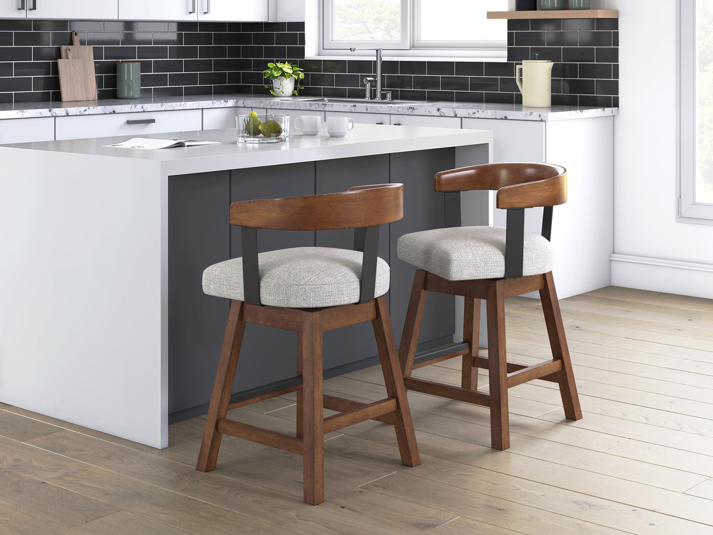 Bradenton Furniture Outlet - Ashley Furniture - Ralene Dining Room - Counter Height Barstool (Set of 2) / Medium Brown - D594-224X2