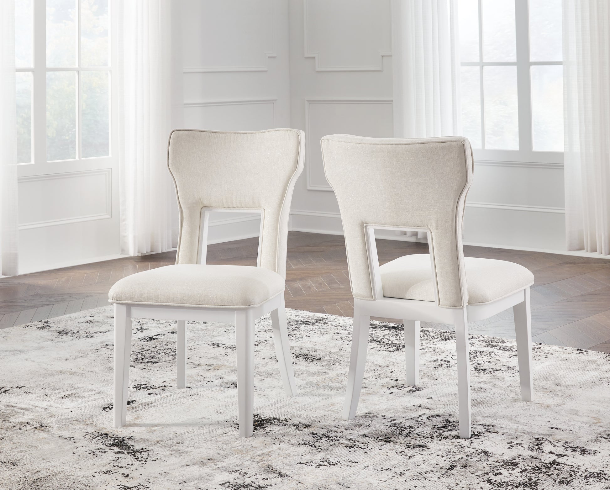 Bradenton Furniture Outlet - Ashley Furniture - Chalanna Dining Room - Dining Chair (Set of 2) / White - D822-01X2