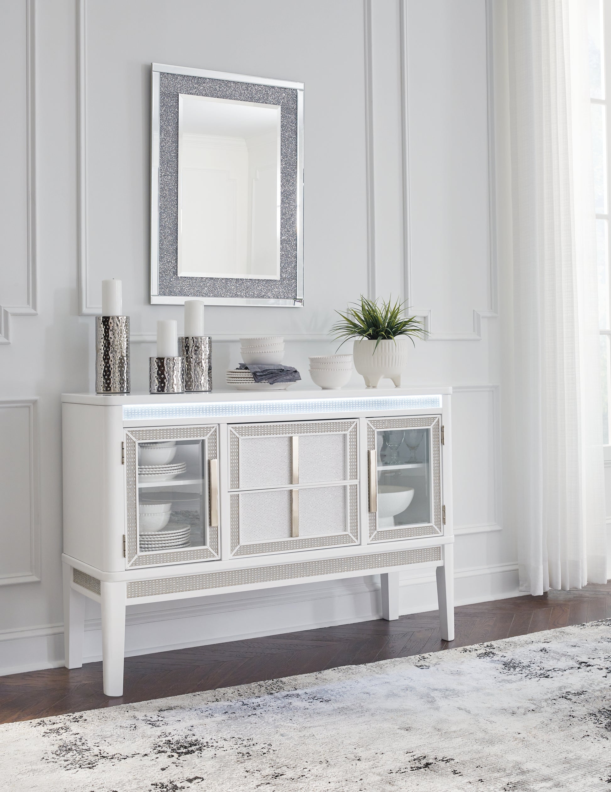 Bradenton Furniture Outlet - Ashley Furniture - Chalanna Dining Room - Dining Room Server / White - D822-60
