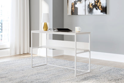 Bradenton Furniture Outlet - Ashley Furniture - Deznee Office Desk - Home Office Desk / White - H162-14