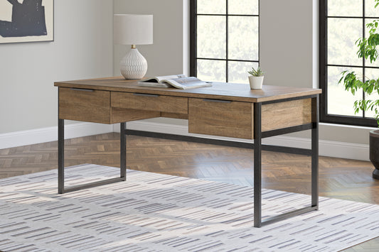 Bradenton Furniture Outlet - Ashley Furniture - Montia Office Desk - Home Office Desk / Light Brown - H632-44