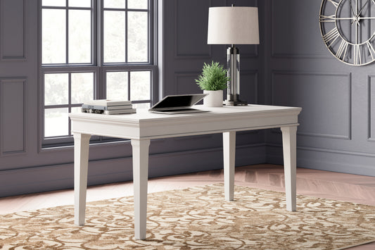 Bradenton Furniture Outlet - Ashley Furniture - Kanwyn Office Desk - Home Office Desk / Whitewash - H777-44