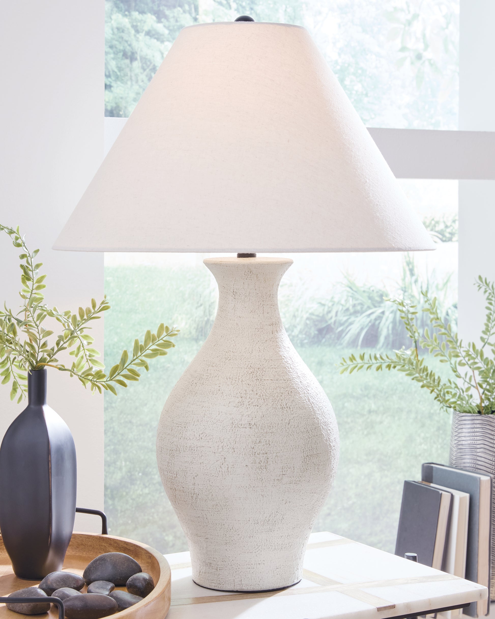 Bradenton Furniture Outlet - Ashley Furniture - Ashbend Lighting - Ceramic Table Lamp (1/CN) - L100884