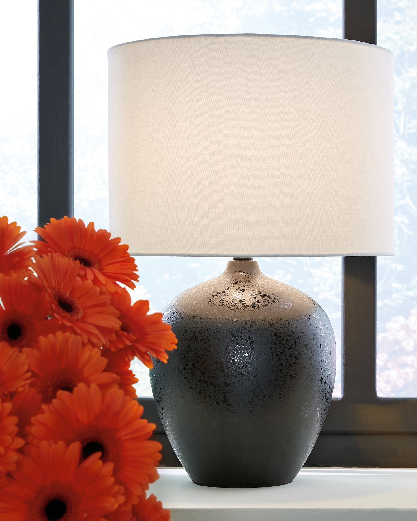 Bradenton Furniture Outlet - Ashley Furniture - Ladstow Lighting - Table Lamp (Set of 2) / Black - L123894X2