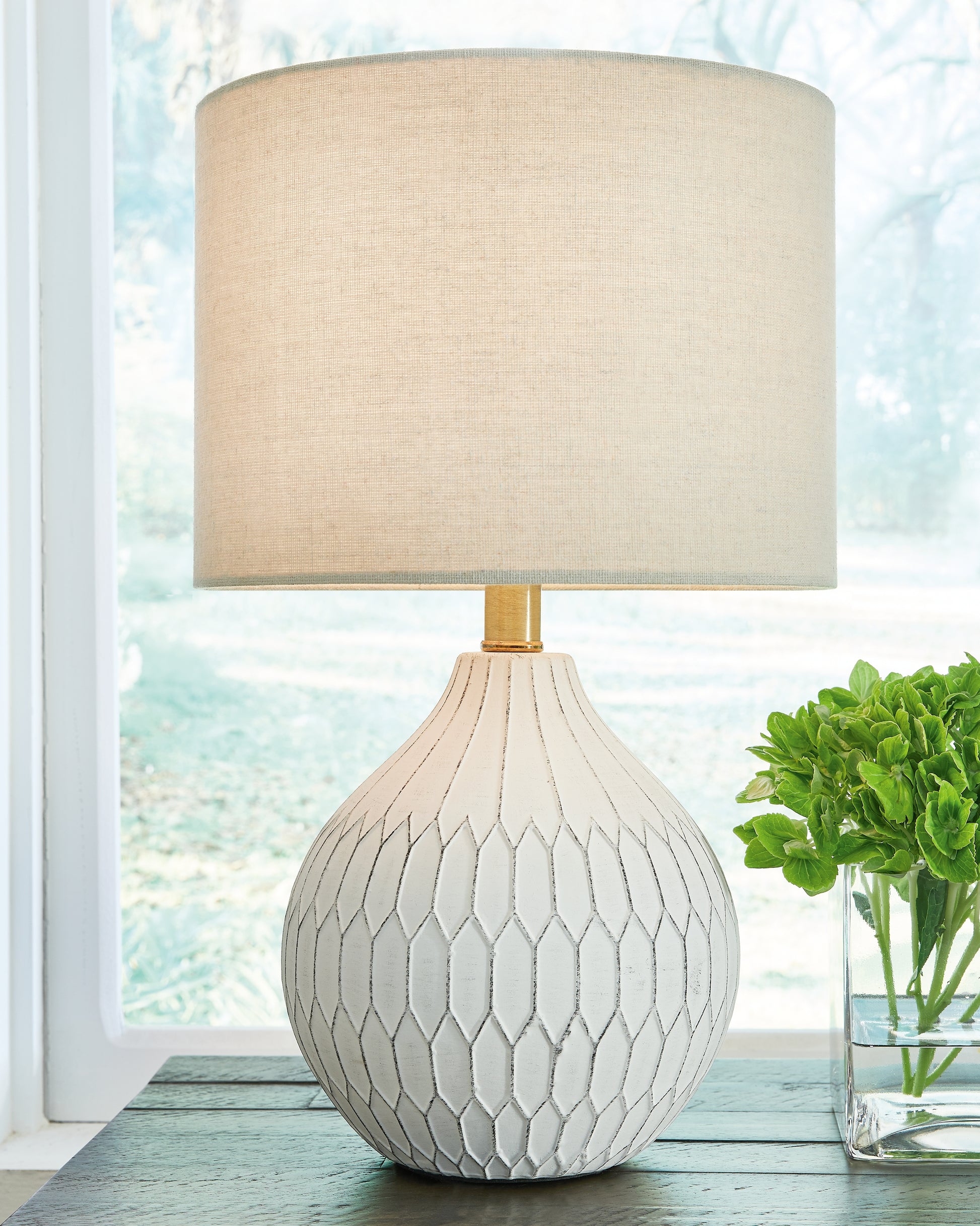 Bradenton Furniture Outlet - Ashley Furniture - Wardmont Lighting - Table Lamp (Set of 2) / White - L180094X2
