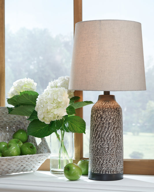 Bradenton Furniture Outlet - Ashley Furniture - Lanson Lighting - Metal Table Lamp (Set of 2) / Antique Bronze Finish - L204454