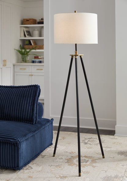 Bradenton Furniture Outlet - Ashley Furniture - Cashner Lighting - Metal Floor Lamp (1/CN) / Black/Gold Finish - L206101