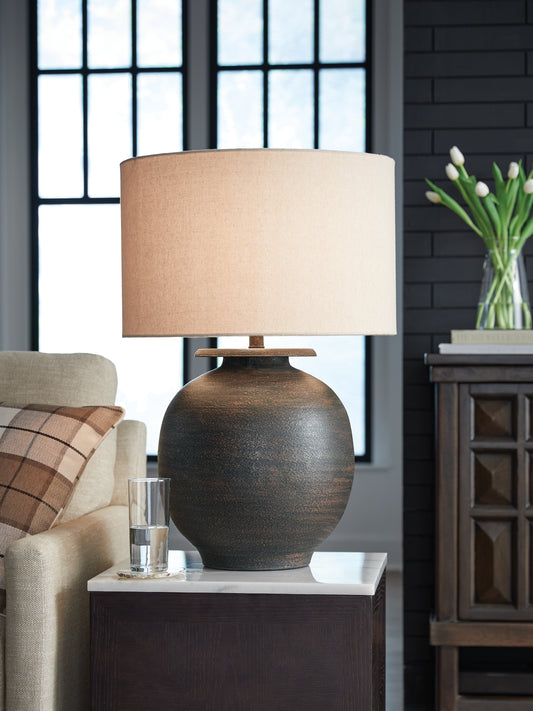 Bradenton Furniture Outlet - Ashley Furniture - Carlenbury Lighting - Metal Table Lamp (1/CN) / Antique Brown - L207574