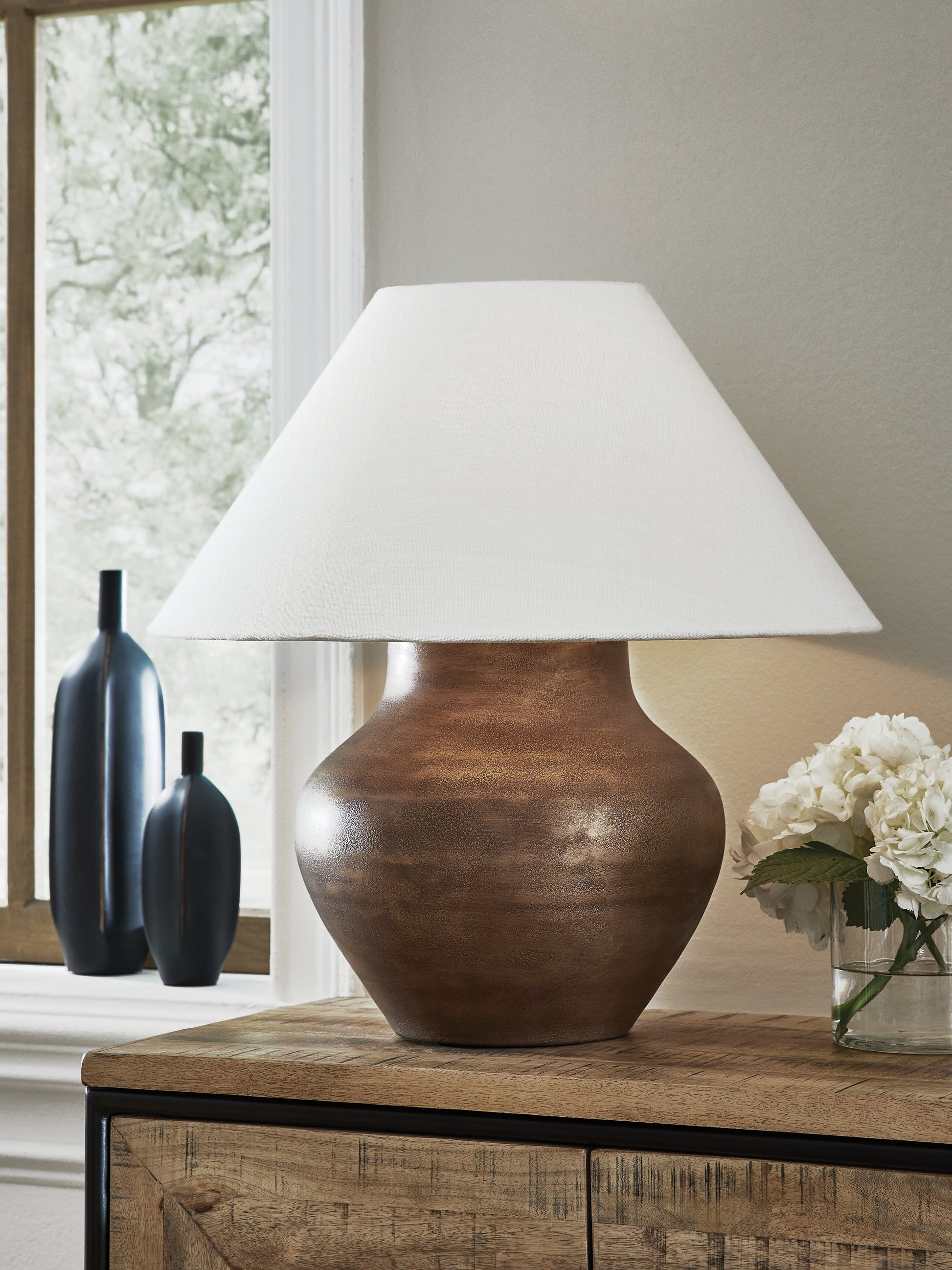 Bradenton Furniture Outlet - Ashley Furniture - Whitham Lighting - Metal Table Lamp (1/CN) - L207664