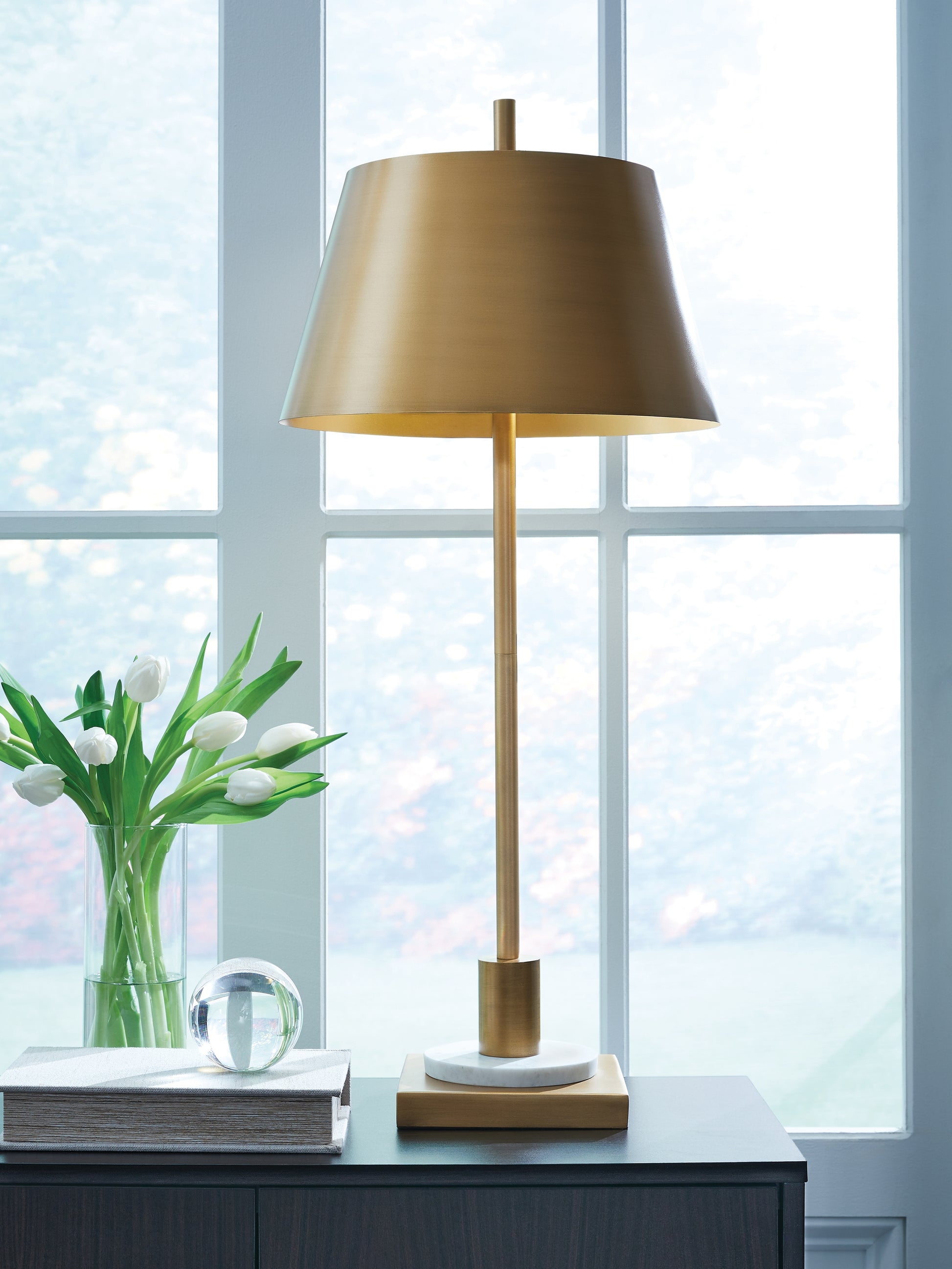 Bradenton Furniture Outlet - Ashley Furniture - Fritzburn Lighting - Metal Table Lamp (1/CN) / Gold Finish/White - L208444