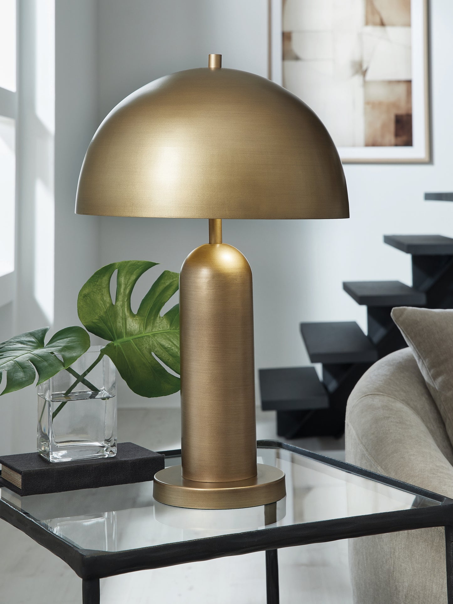 Bradenton Furniture Outlet - Ashley Furniture - Wendfield Lighting - Metal Table Lamp (1/CN) / Antique Gold Finish - L208514