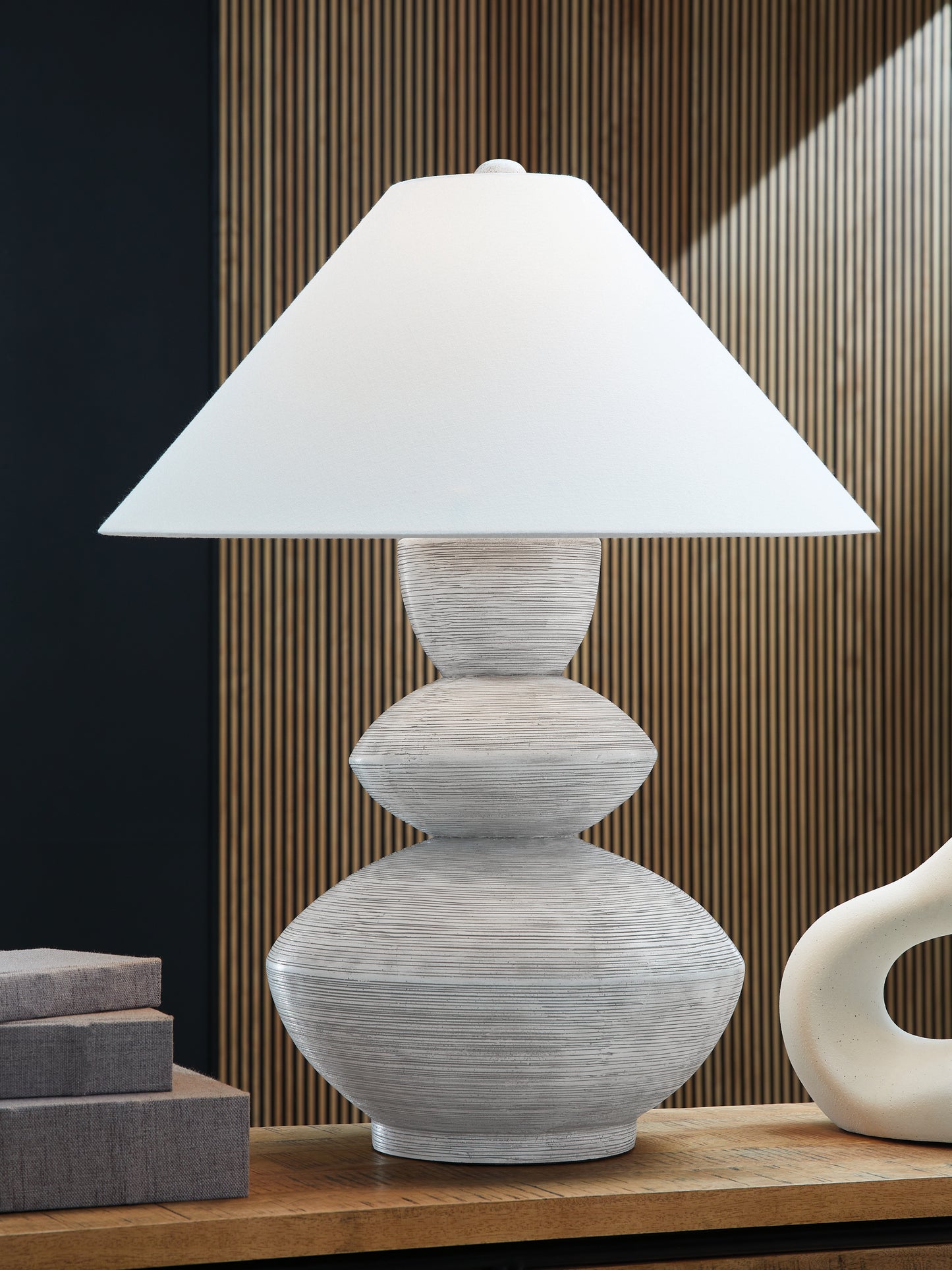 Bradenton Furniture Outlet - Ashley Furniture - Brickdon Lighting - Poly Table Lamp (1/CN) / Distressed White - L235874