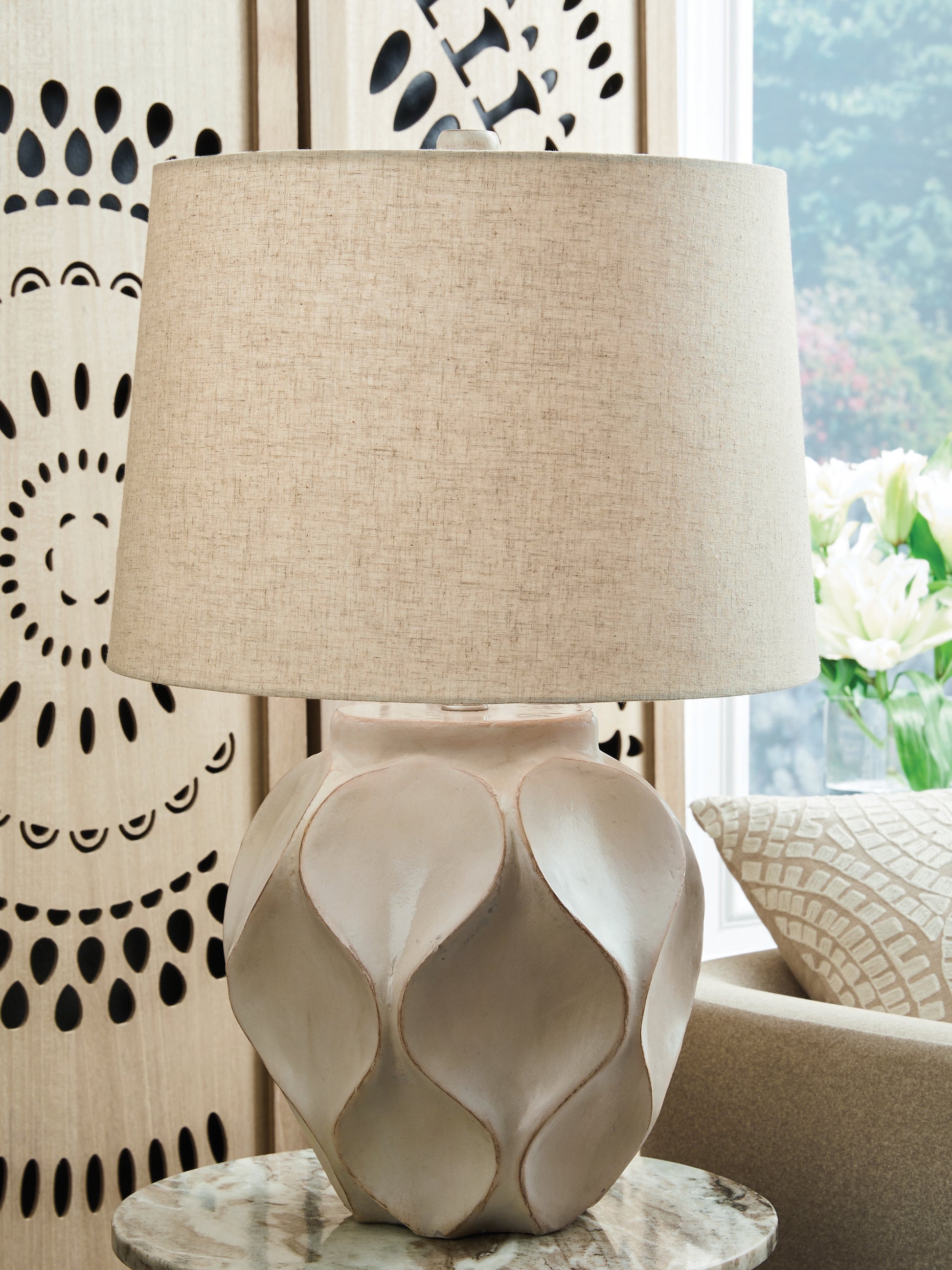 Bradenton Furniture Outlet - Ashley Furniture - Edselham Lighting - Paper Table Lamp (1/CN) / Distressed Cream - L235974