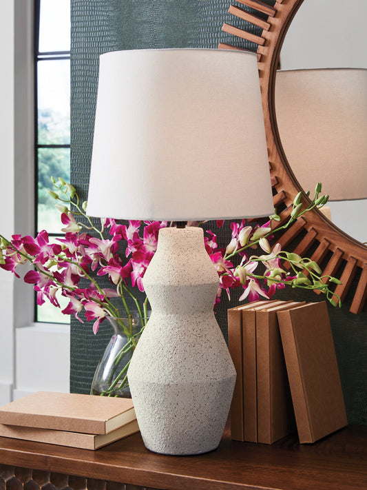 Bradenton Furniture Outlet - Ashley Furniture - Dawthorne Lighting - Paper Table Lamp (1/CN) / Cream - L236034