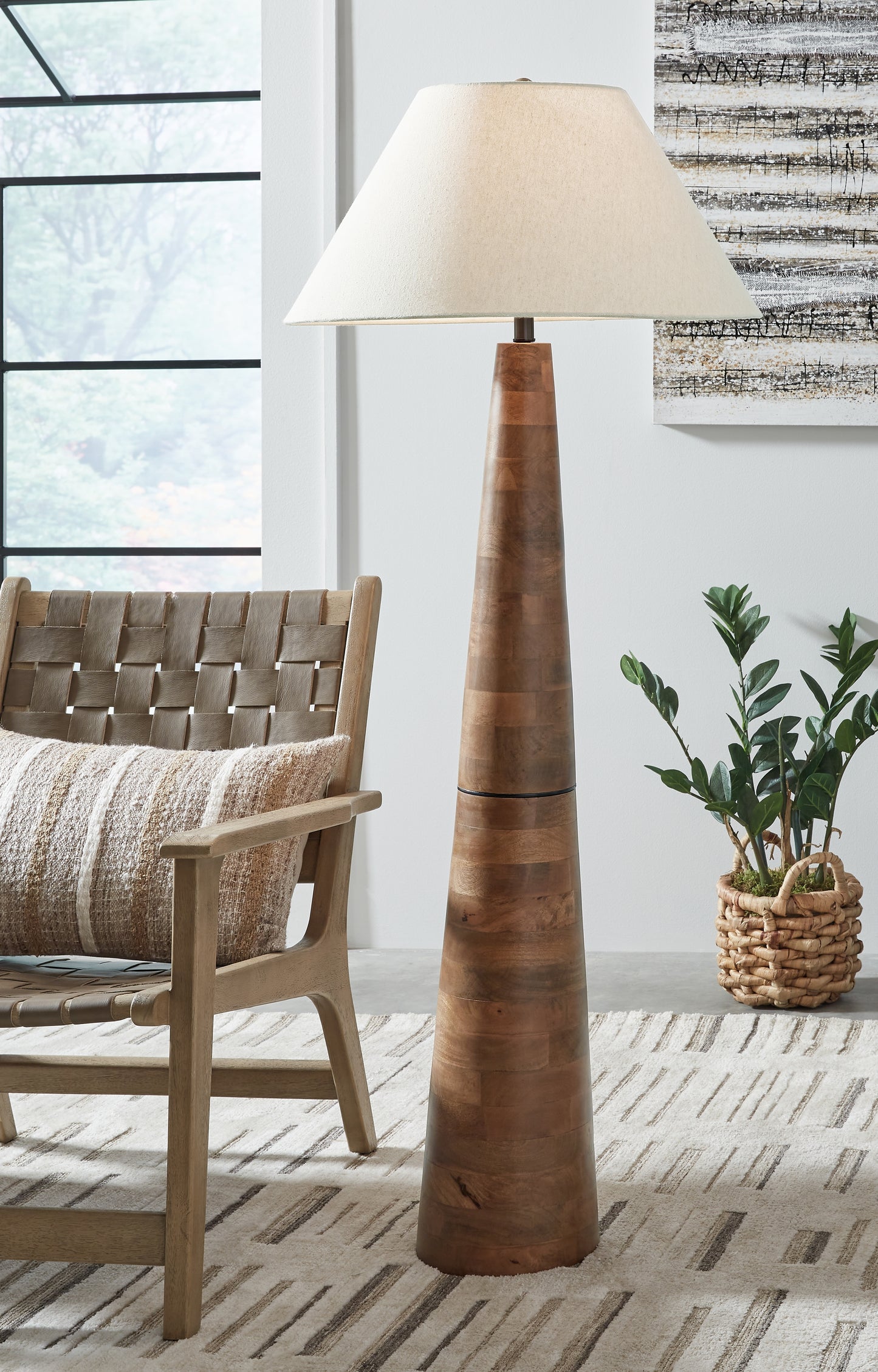 Bradenton Furniture Outlet - Ashley Furniture - Danset Lighting - Wood Floor Lamp (1/CN) / Brown - L329101