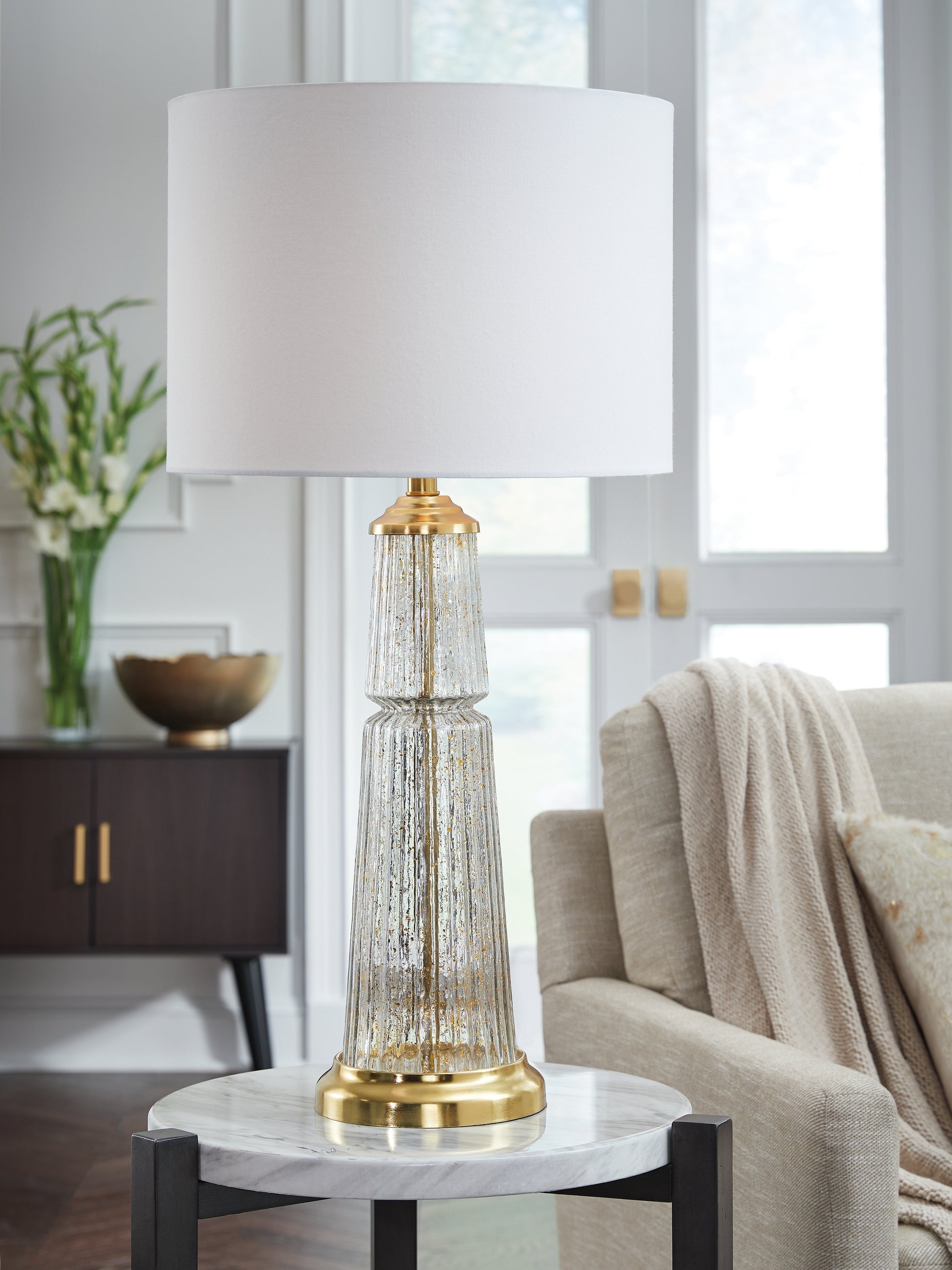 Bradenton Furniture Outlet - Ashley Furniture - Bakersboro Lighting - Glass Table Lamp (1/CN) / Clear/Gold Finish - L430884