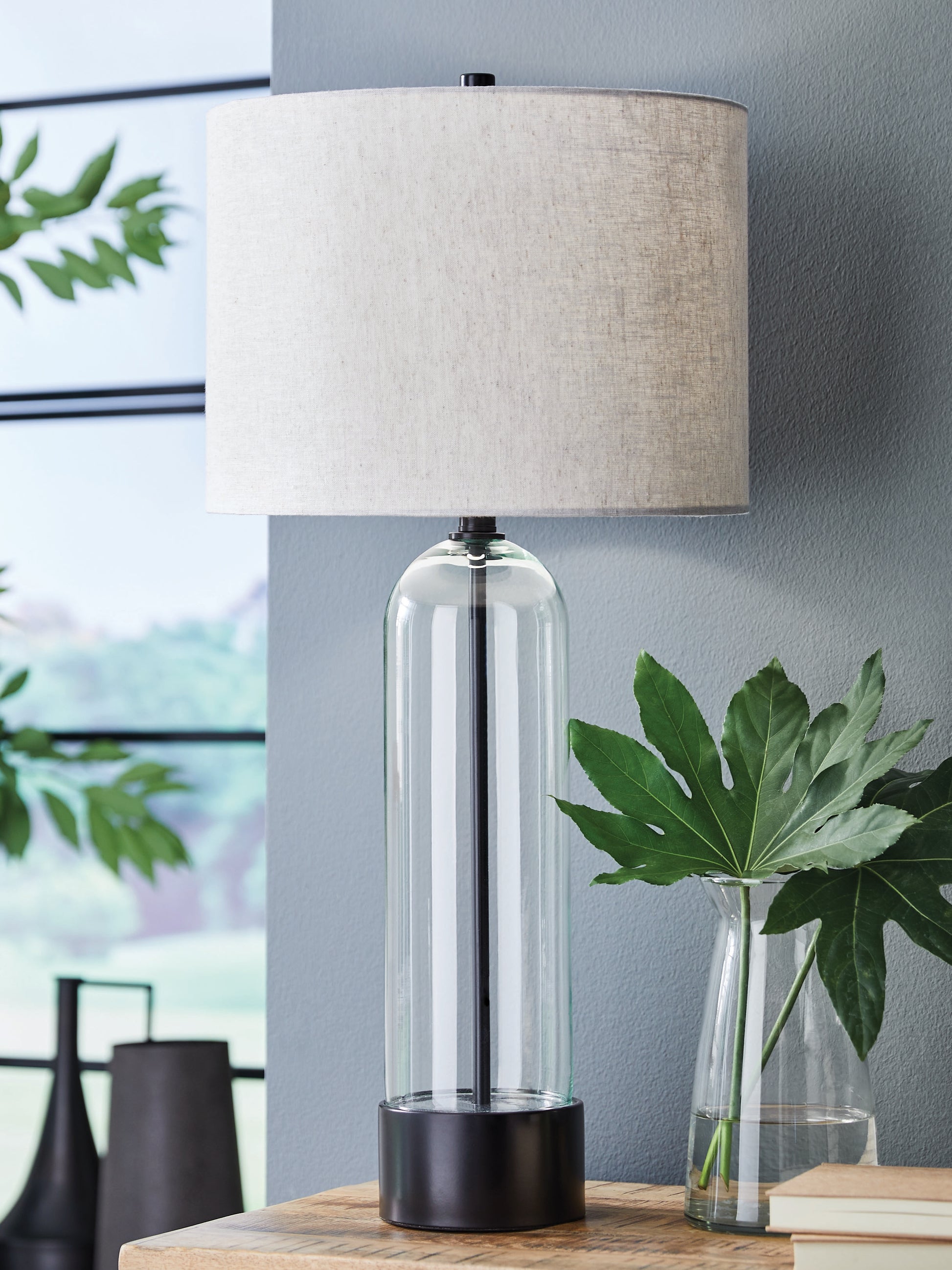 Bradenton Furniture Outlet - Ashley Furniture - Kerrbrook Lighting - Glass Table Lamp (1/CN) / Clear/Black - L430944