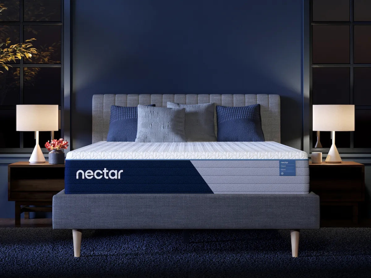 Bradenton Furniture Outlet - Ashley Furniture - Nectar Classic Hybrid 5.1 Mattresses - Queen / White - M14031