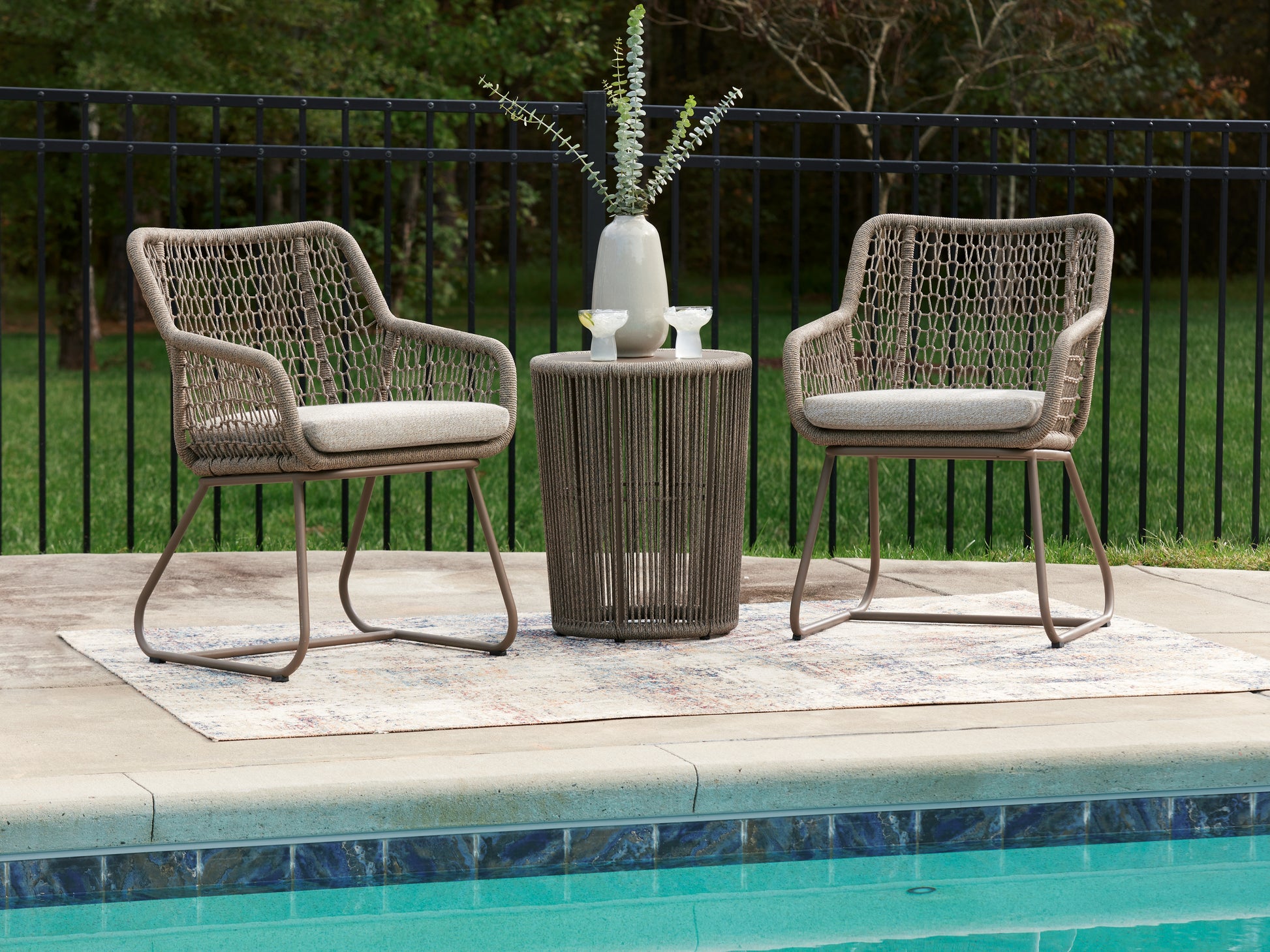 Bradenton Furniture Outlet - Ashley Furniture - Majors Beach Outdoor - Chairs w/CUSH/Table Set (3/CN) - PCP321-050
