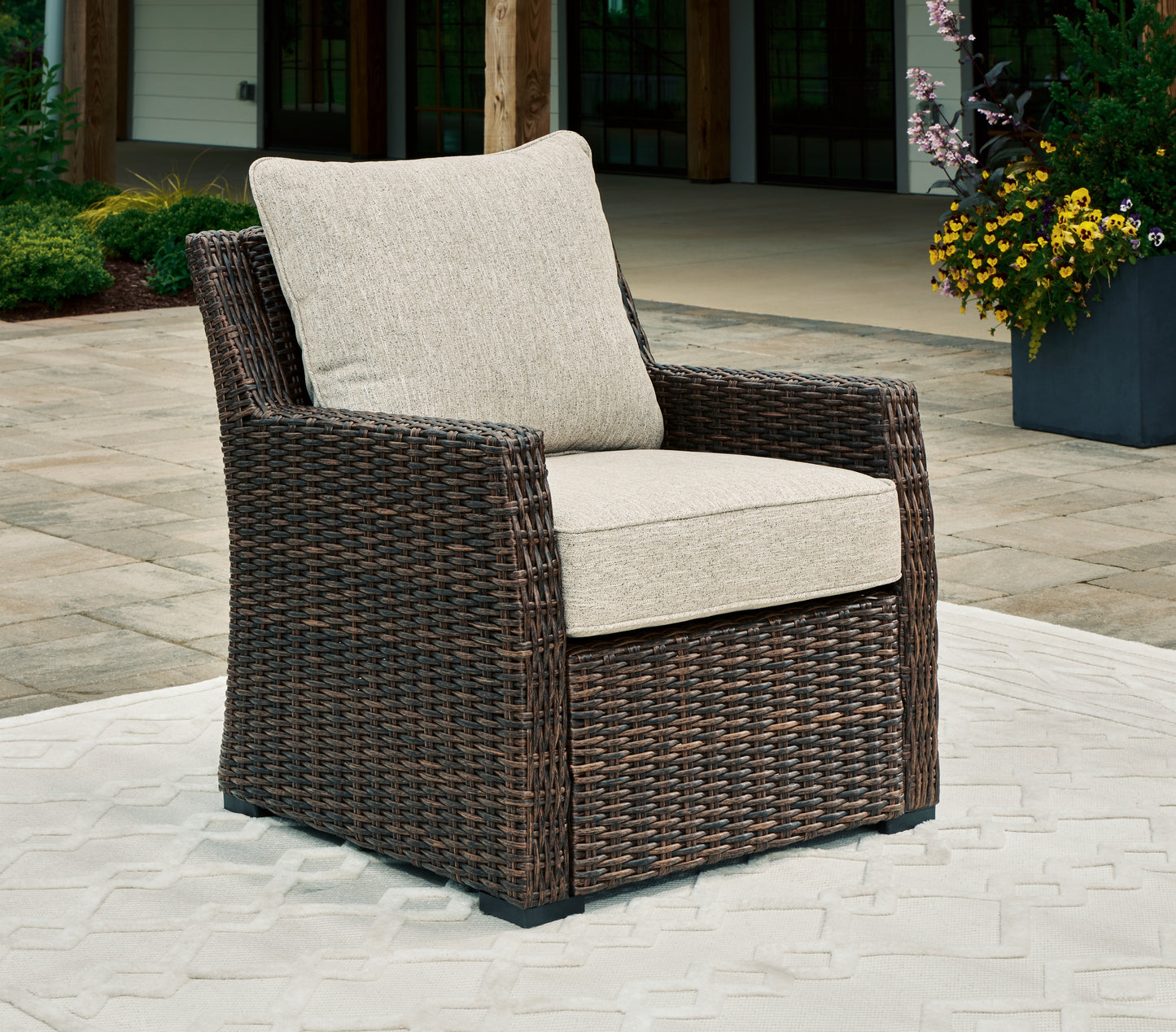 Bradenton Furniture Outlet - Ashley Furniture - Brook Ranch Outdoor - Lounge Chair w/Cushion (1/CN) / Brown - P465-820