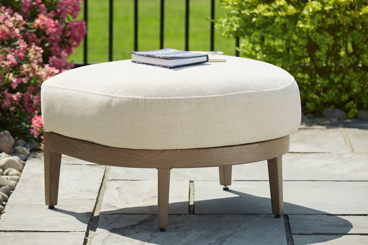 Bradenton Furniture Outlet - Ashley Furniture - Serene Bay Outdoor - Ottoman with Cushion / Dark Brown/White - P671-814