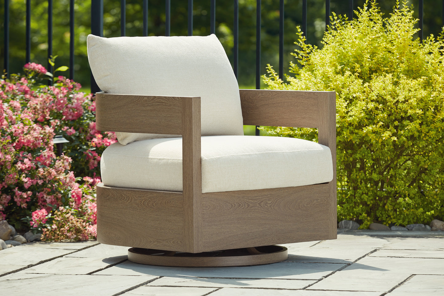 Bradenton Furniture Outlet - Ashley Furniture - Serene Bay Outdoor - Swivel Glider Chair w/Cushion / Dark Brown/White - P671-821