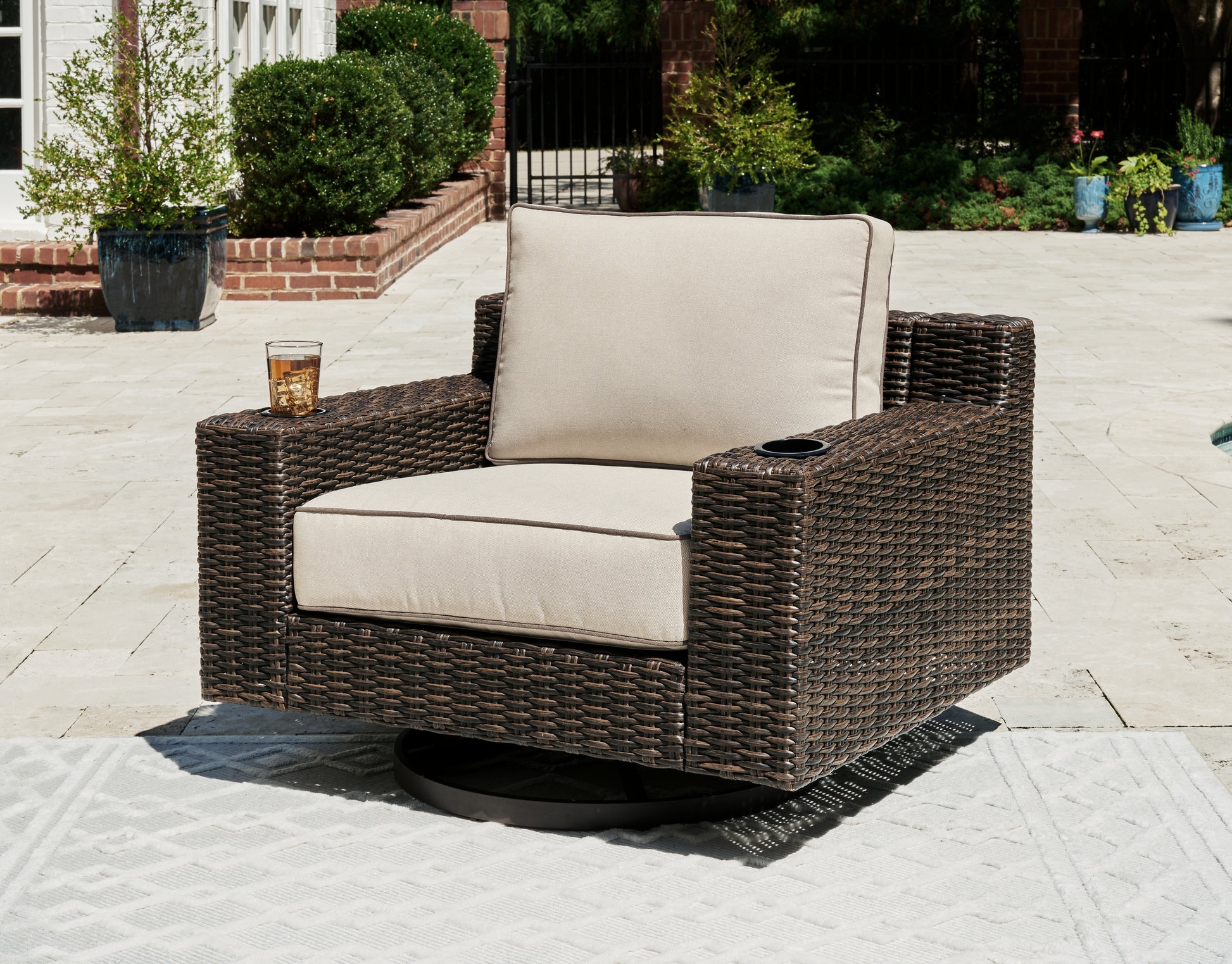 Bradenton Furniture Outlet - Ashley Furniture - Coastline Bay Outdoor - Swivel Lounge w/ Cushion / Brown - P784-821