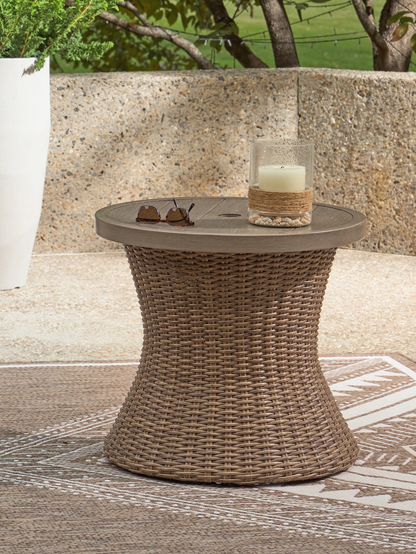 Bradenton Furniture Outlet - Ashley Furniture - Laguna Heights Outdoor - Round End Table w/UMB OPT / Beige - PCP790-706