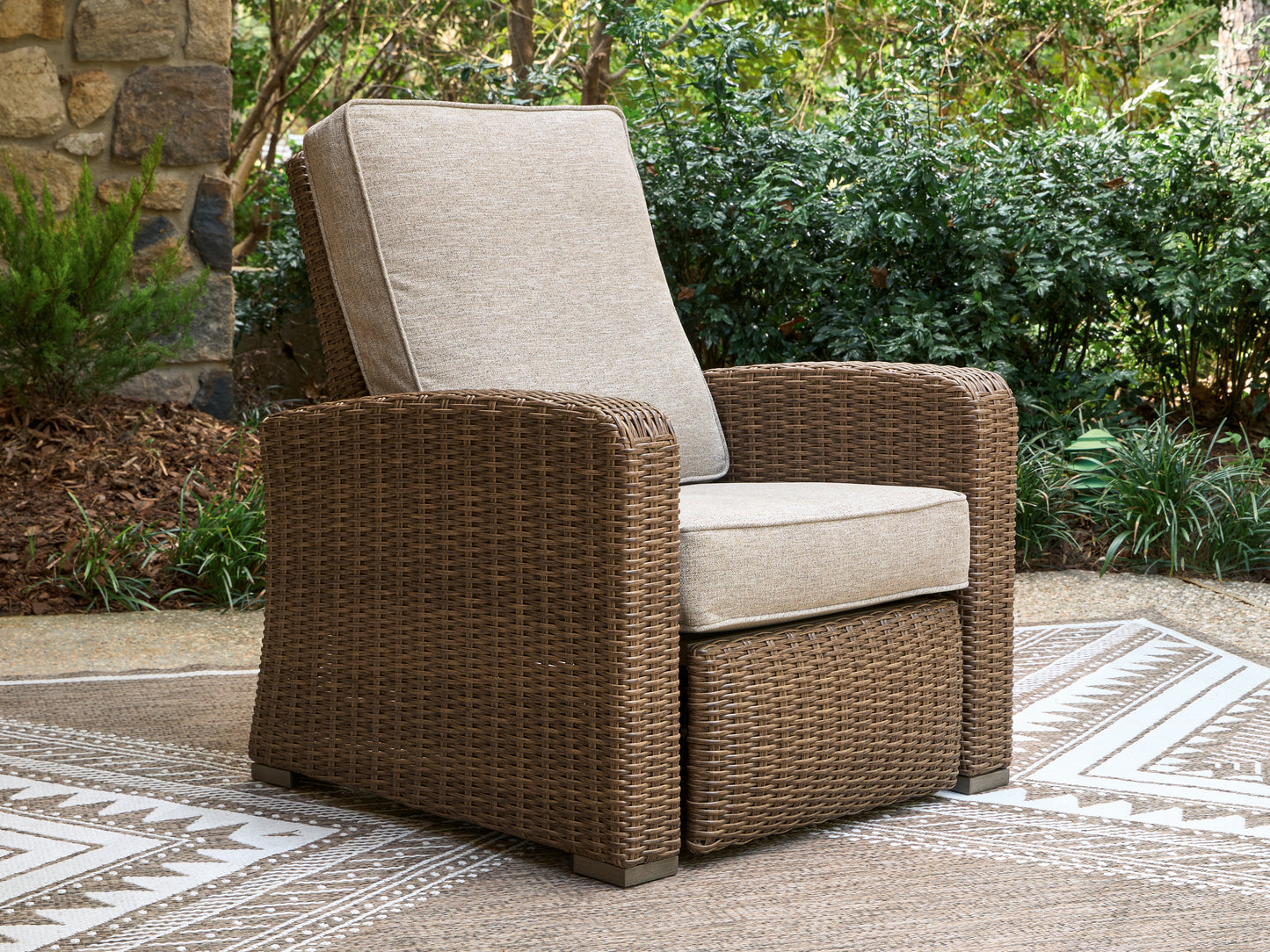 Bradenton Furniture Outlet - Ashley Furniture - Laguna Heights Outdoor - Recliner / Beige - PCP790-825