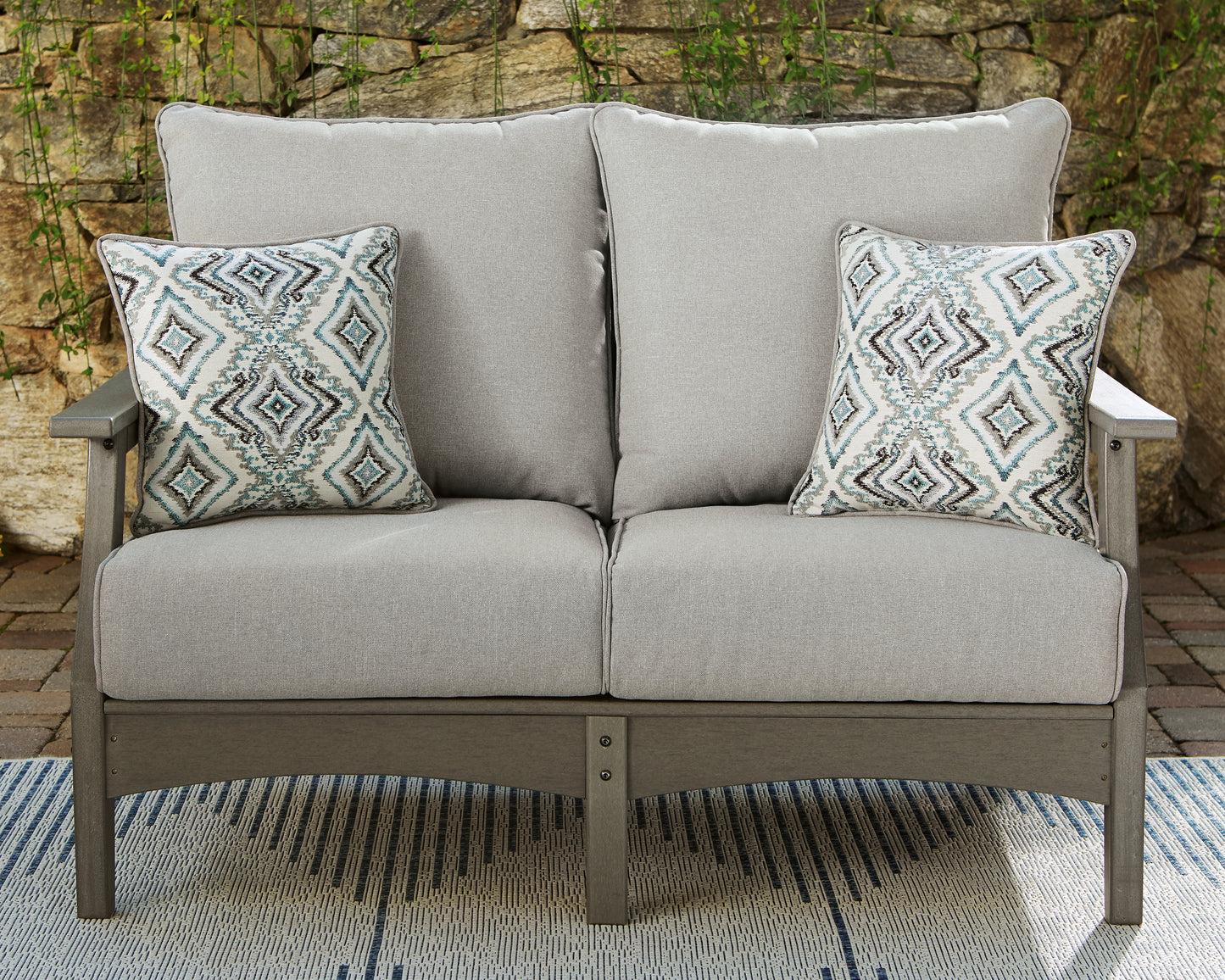 Bradenton Furniture Outlet - Ashley Furniture - Visola Outdoor - Loveseat w/Cushion / Gray - P802-835