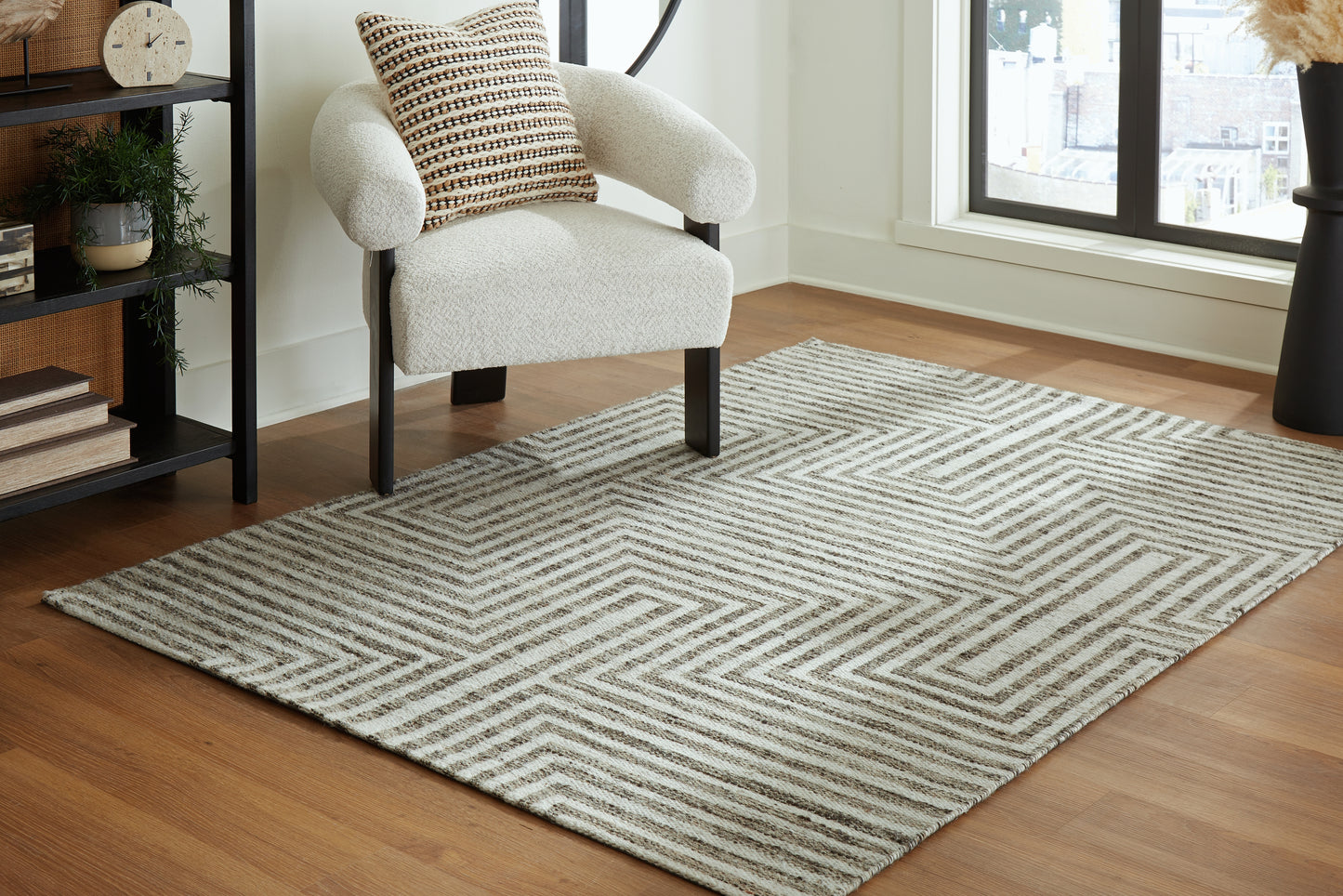 Bradenton Furniture Outlet - Ashley Furniture - Jossen Rug - 5' x 7' Rug / Ivory/Gray - R406832