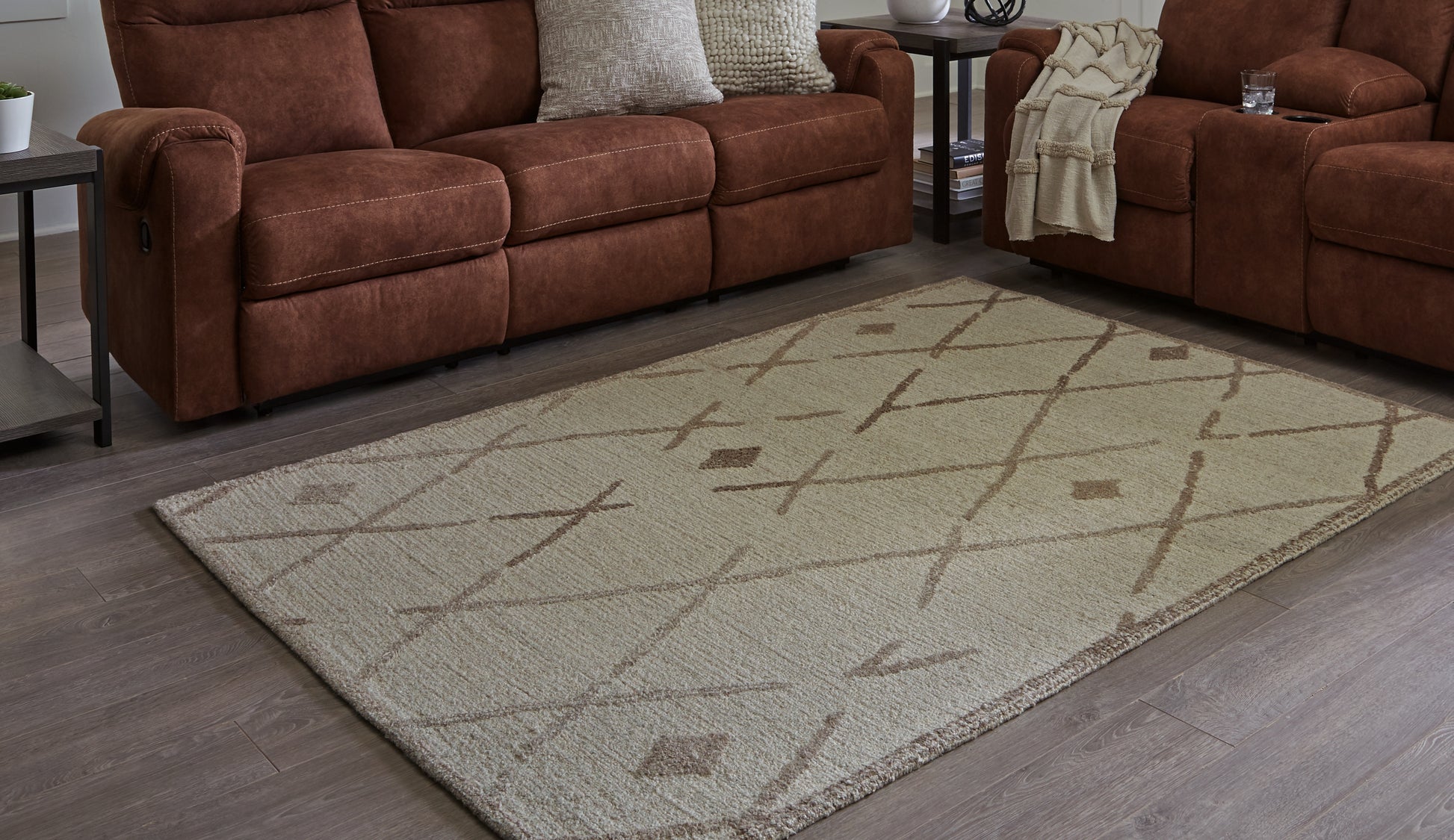 Bradenton Furniture Outlet - Ashley Furniture - Guyford Rug - 5' x 7' Rug / Beige/Brown - R406872