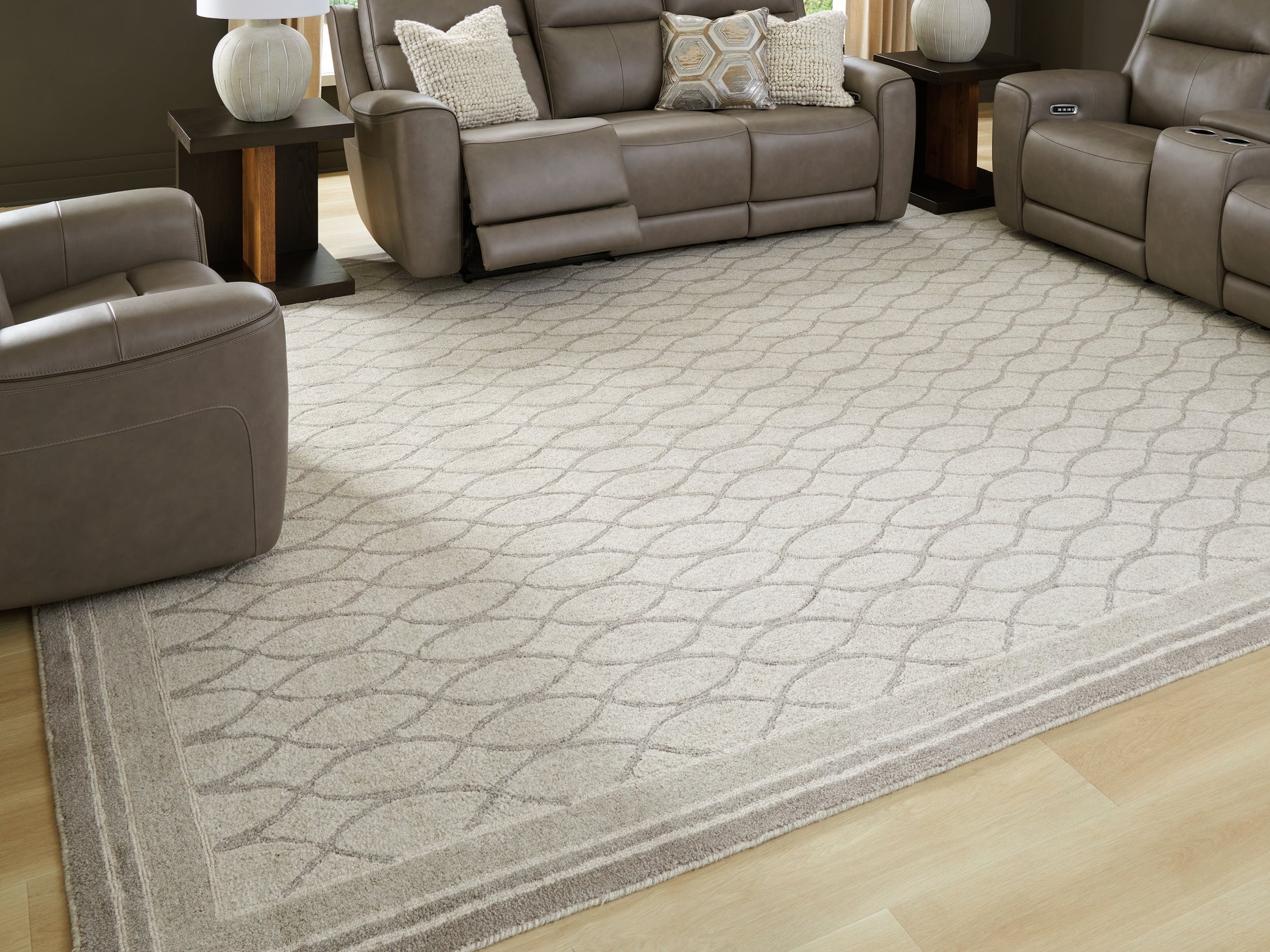 Bradenton Furniture Outlet - Ashley Furniture - Wimney Rug - Extra Large Rug / Gray - R407280