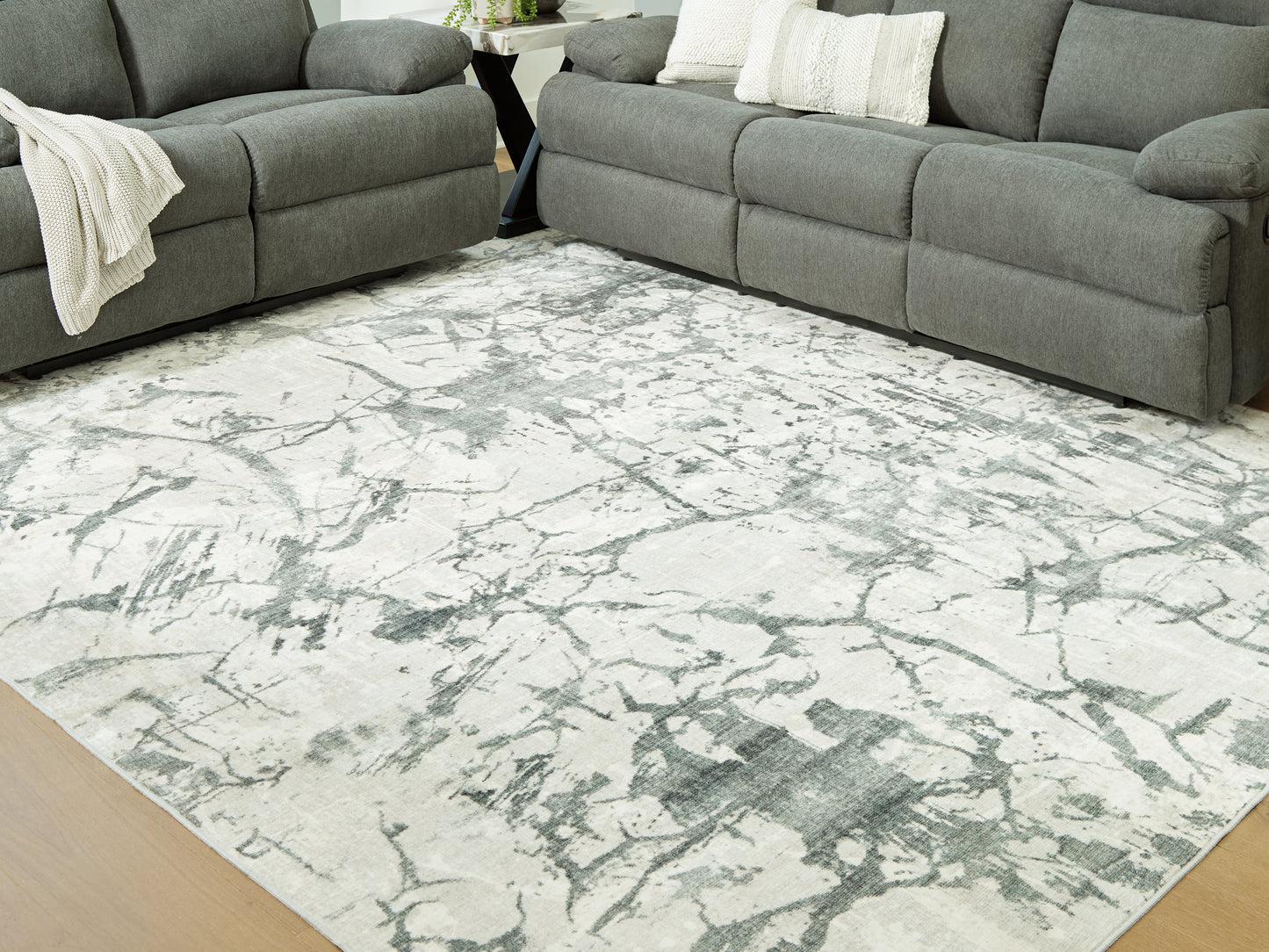 Bradenton Furniture Outlet - Ashley Furniture - Tobinbury Rug - Washable 8' x 10' Area Rug / Gray - R407421